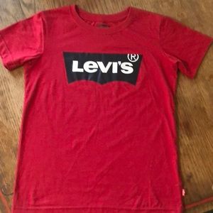 Levi t shirt